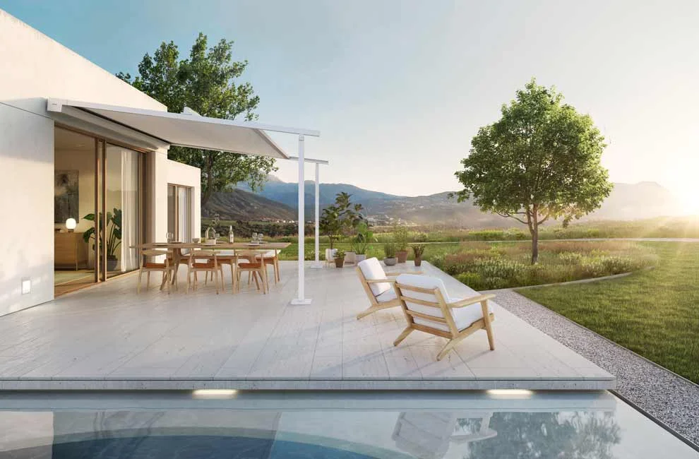 Markise als Sonnenschutz Cremefarbene Pergola Markise mit Stützen
